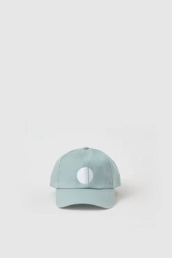 CLOSED Logo- Cap