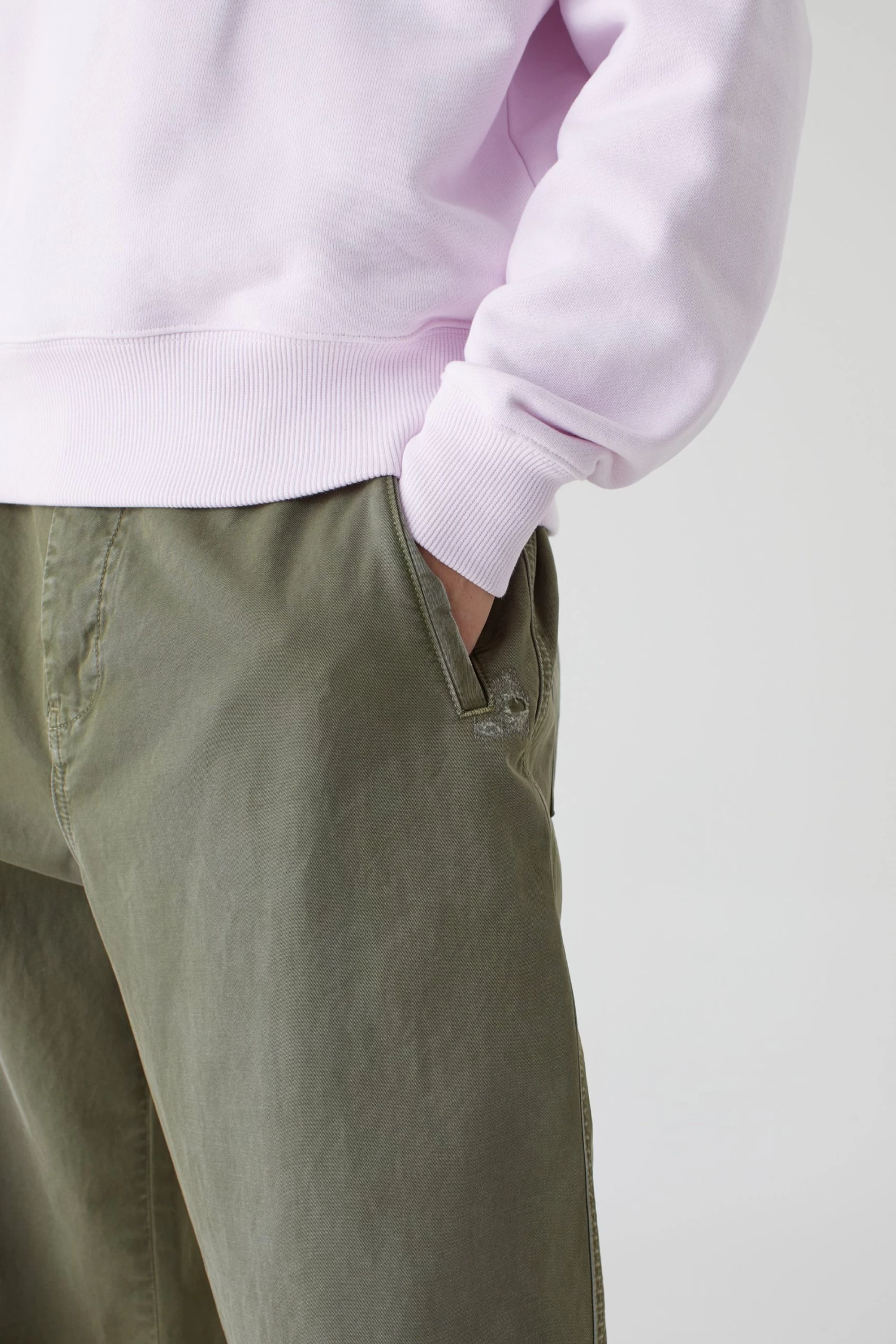 CLOSED Basic Crewneck Logo 4 CLOSED Basic Crewneck Logo – Bild 4