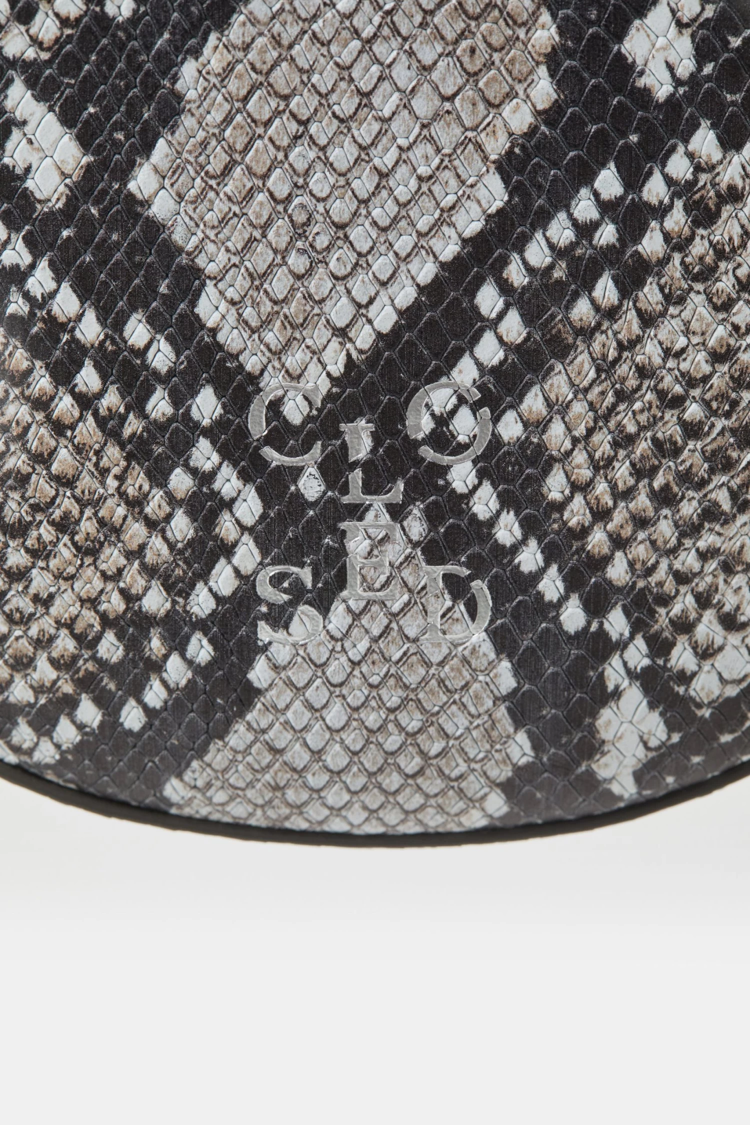 CLOSED Half Round Bag Small 3 CLOSED Half Round Bag Small – Bild 3