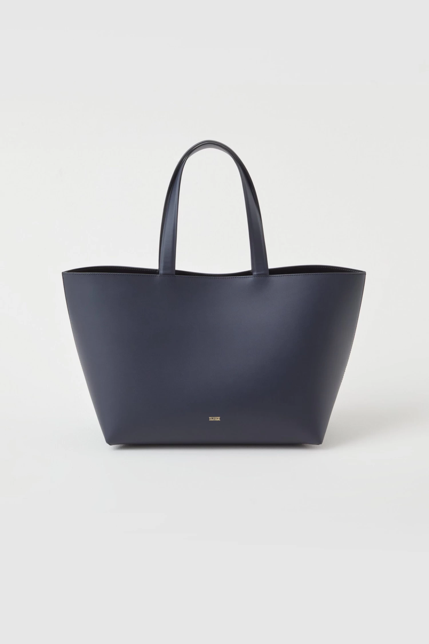 CLOSED Smooth Leater Bag 1 CLOSED Smooth Leater Bag