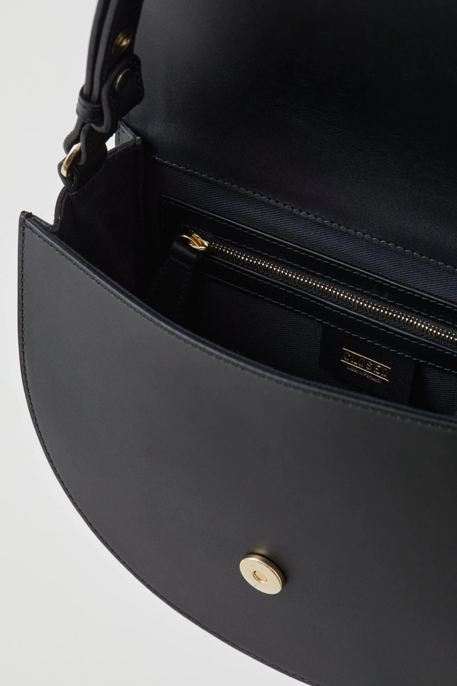 CLOSED Saddle Bag 4 CLOSED Saddle Bag – Bild 4