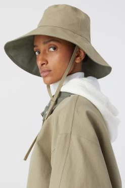 CLOSED Rain Hat -Mode Verkauf C90695 60N 22 149 3