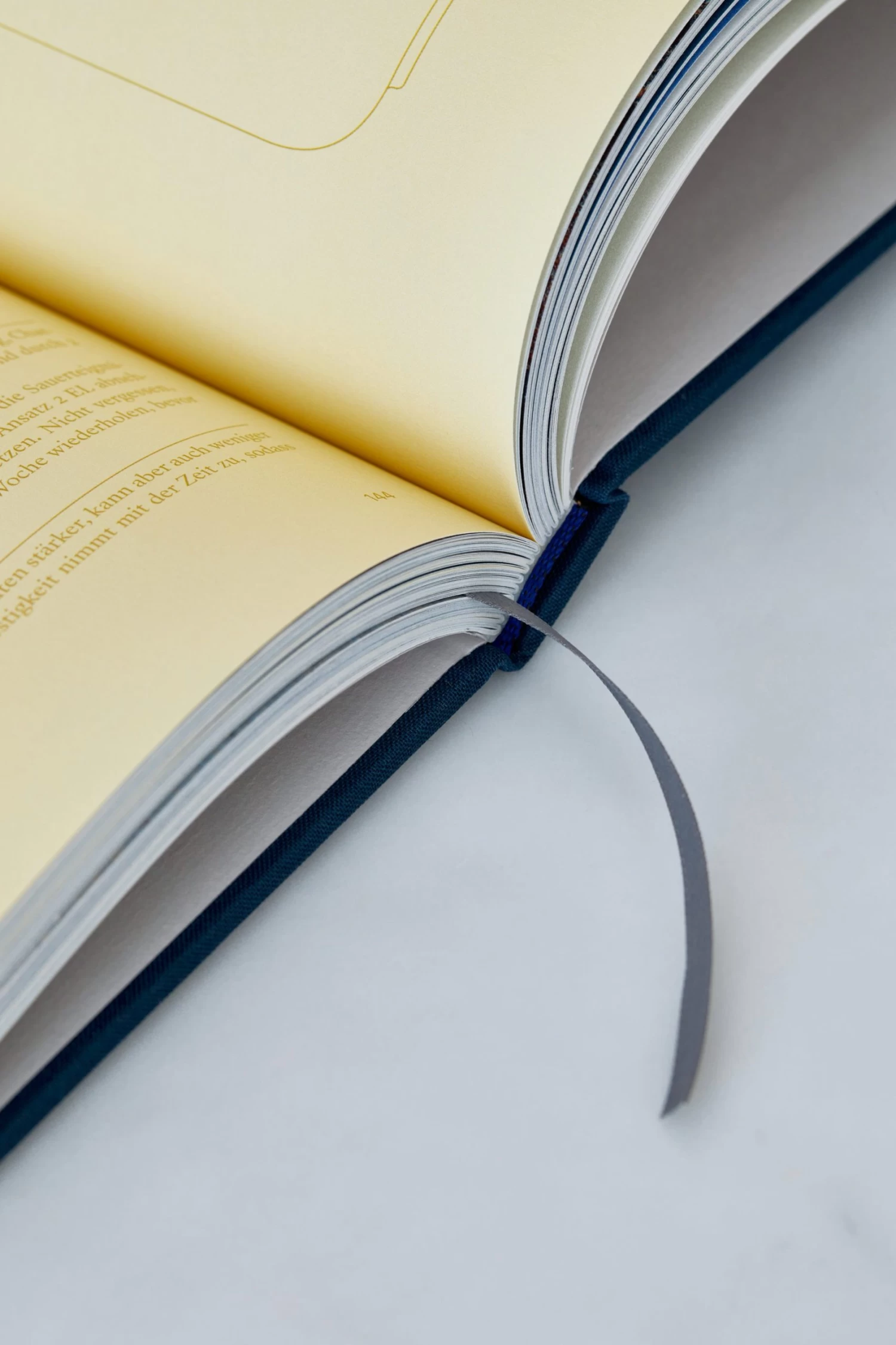 CLOSED Sophia Lewis | Dear Doris 6 CLOSED Sophia Lewis | Dear Doris – Bild 6