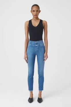 CLOSED Skinny Pusher