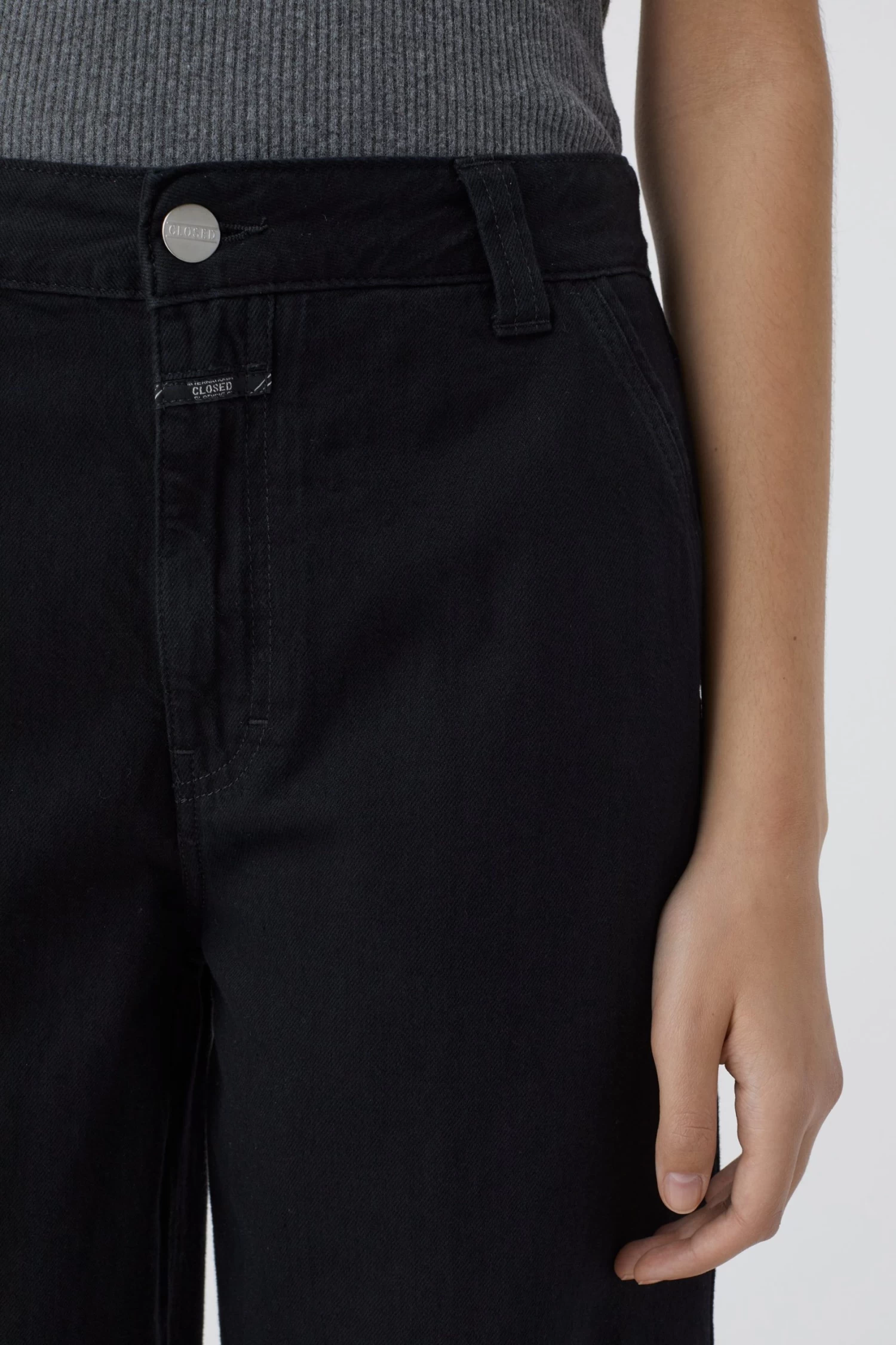 CLOSED Melfort 6 CLOSED Melfort – Bild 6