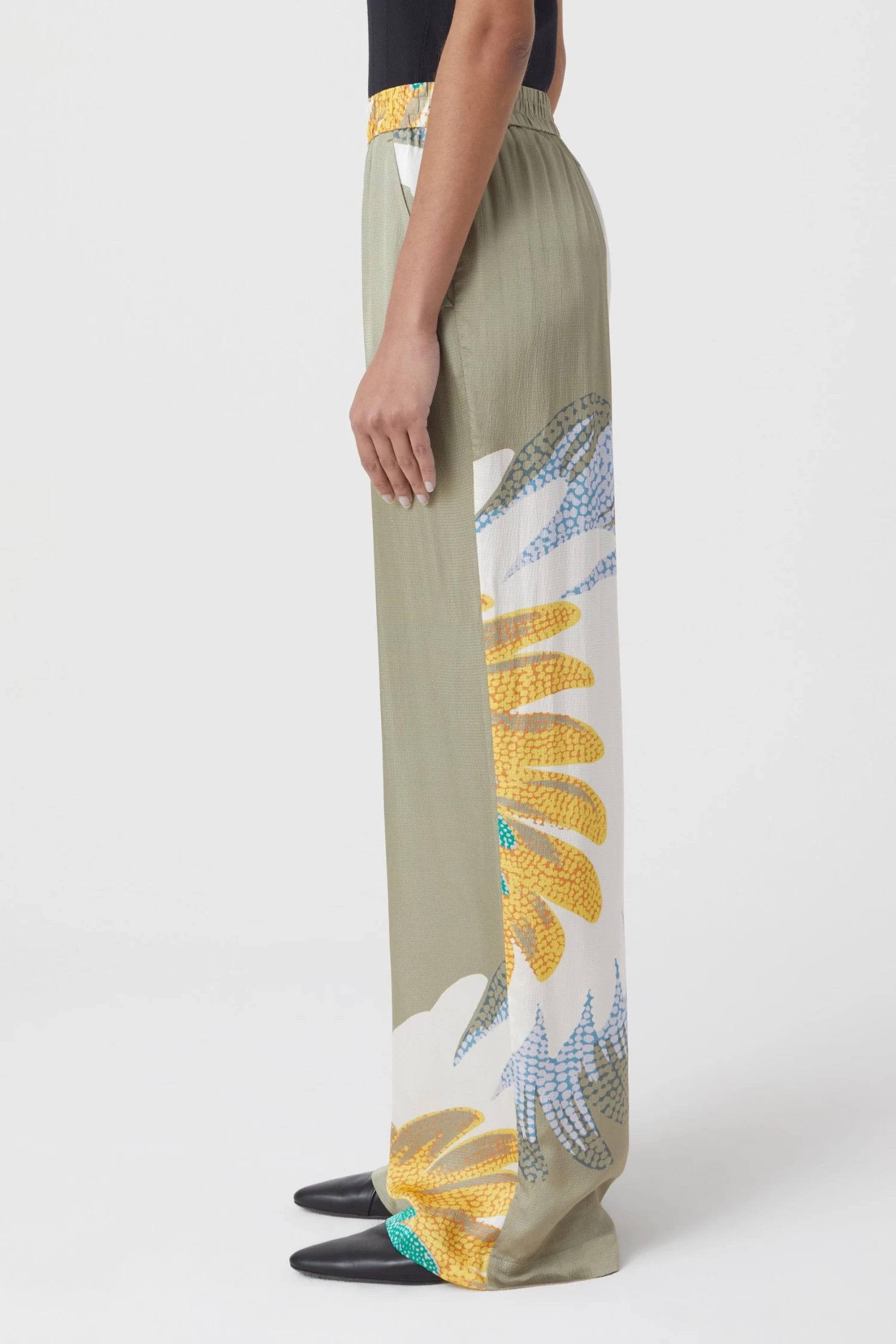 CLOSED Winona 2 CLOSED Winona – Bild 2