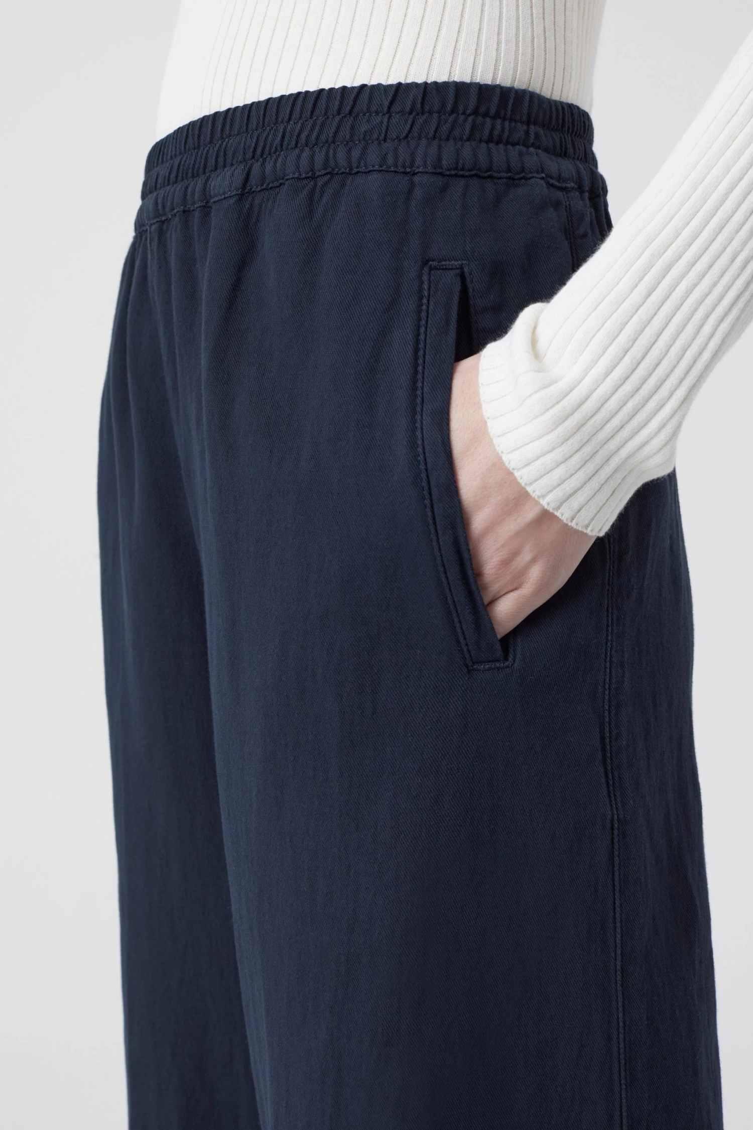 CLOSED Wren Soft Indigo Pants 6 CLOSED Wren Soft Indigo Pants – Bild 6