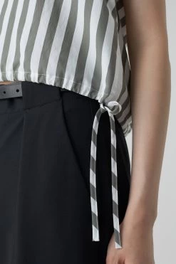 CLOSED Cropped Blouse -Mode Verkauf C94142 22U 22 612 2