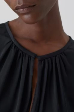 CLOSED Bluse Aus Cupro -Mode Verkauf C94377 265 22 100 2