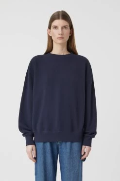 CLOSED Basic Crewneck