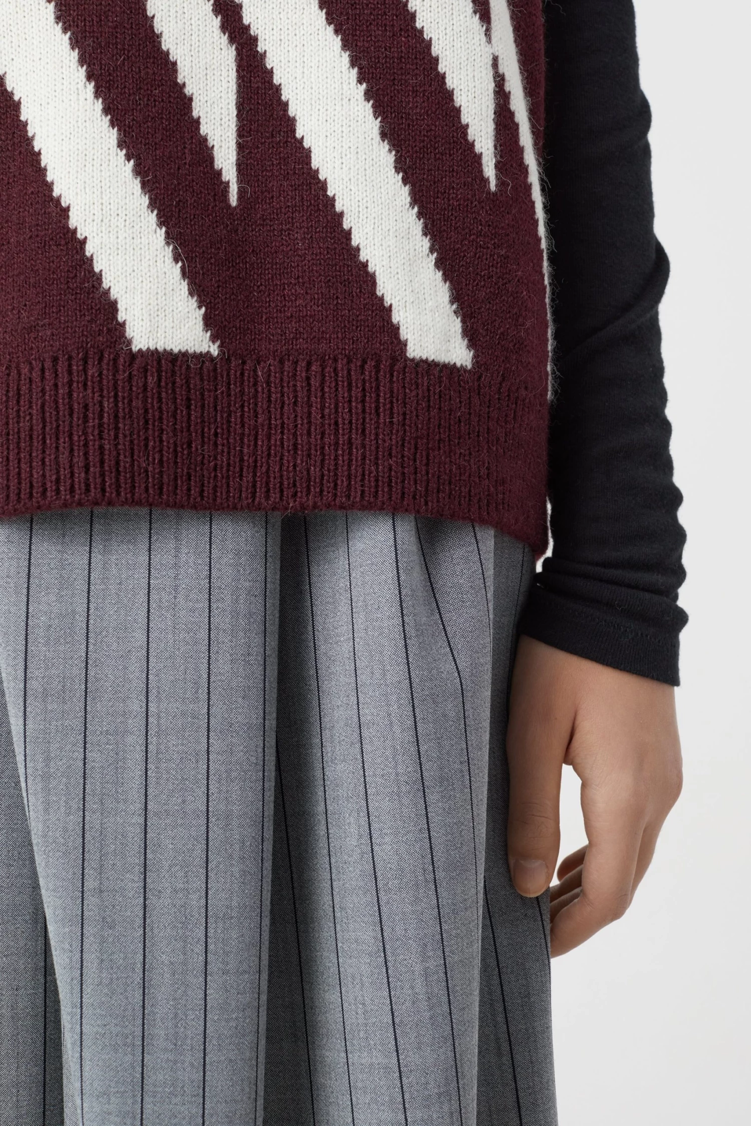 CLOSED Gemusterter Pullunder 3 CLOSED Gemusterter Pullunder – Bild 3