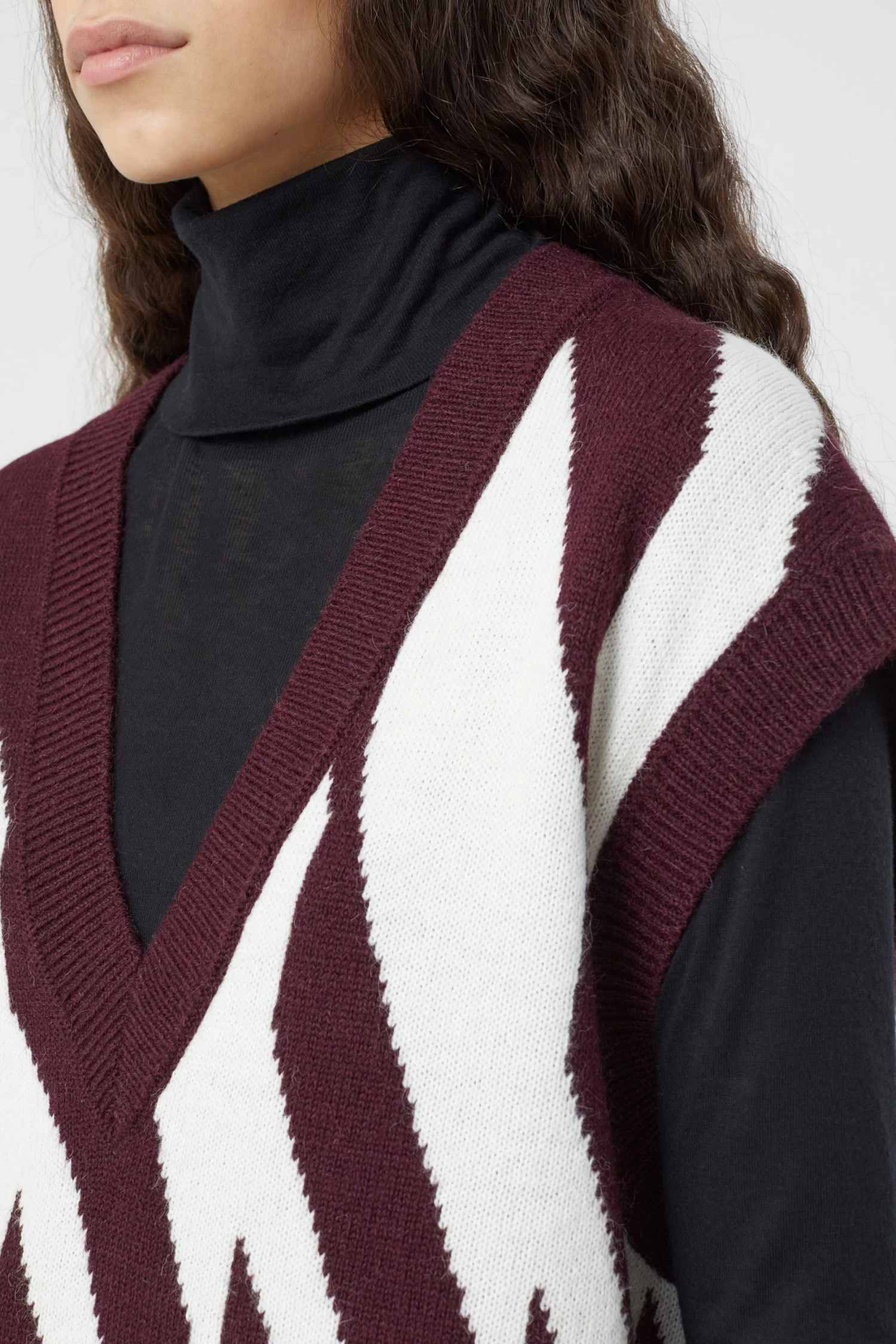 CLOSED Gemusterter Pullunder 5 CLOSED Gemusterter Pullunder – Bild 5