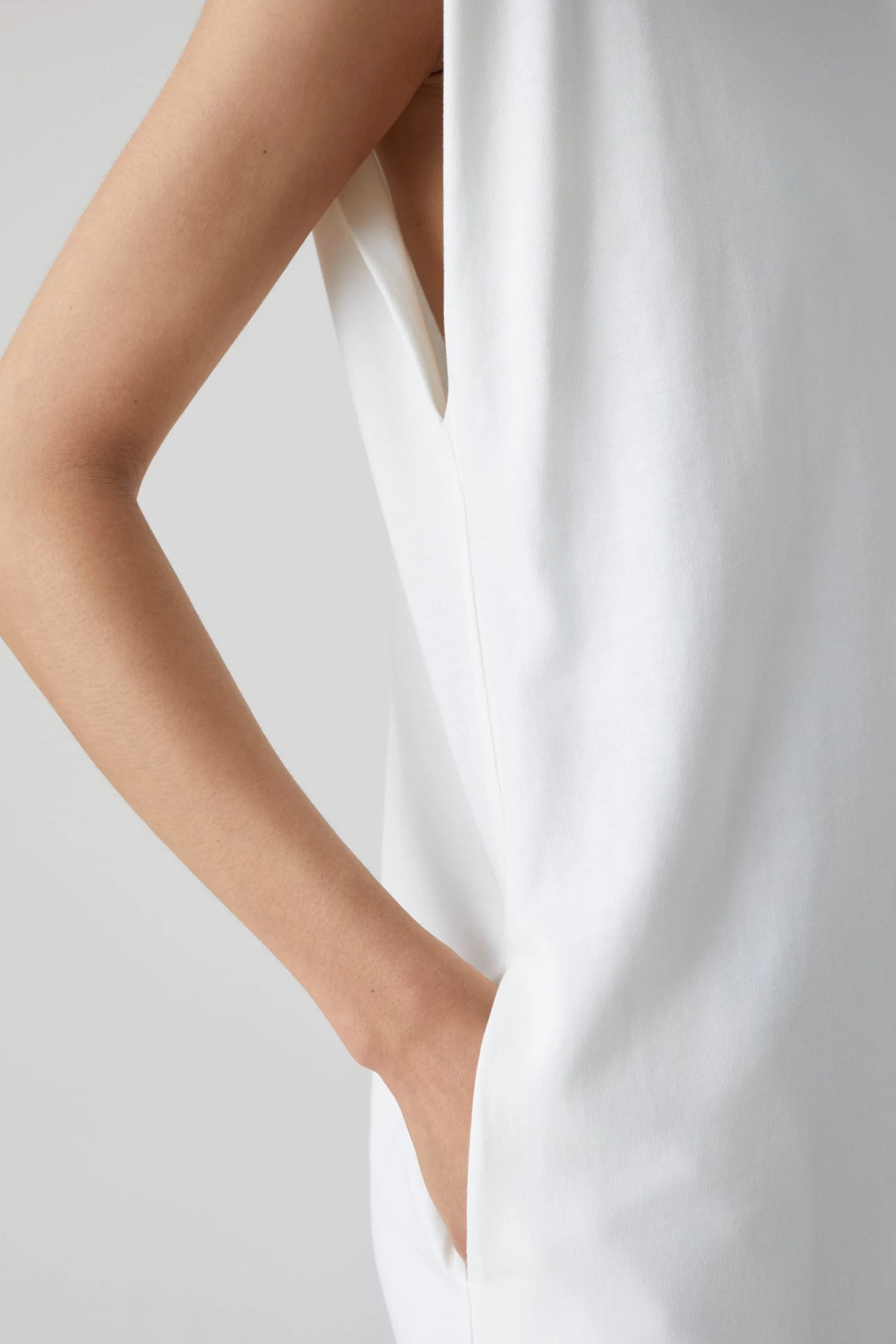 CLOSED T-Shirt-Kleid Aus Baumwolle 4 CLOSED T-Shirt-Kleid Aus Baumwolle – Bild 4